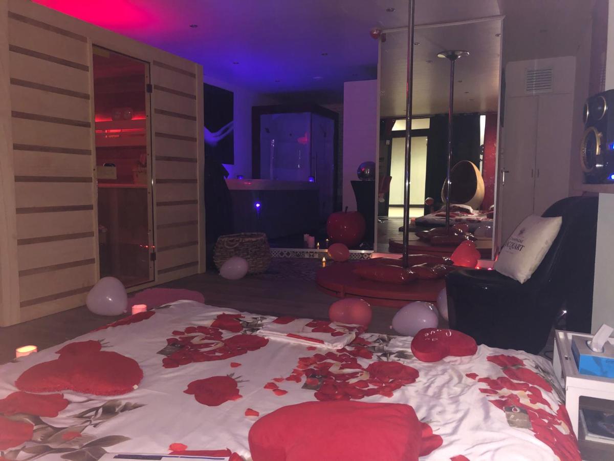 Spabyelleetlui Spa Rouge Ou Bleu Mouscron Bagian luar foto